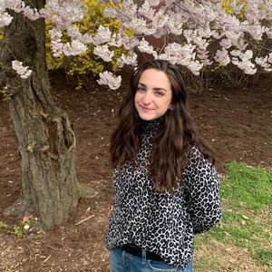 Meet your Posher, Emily